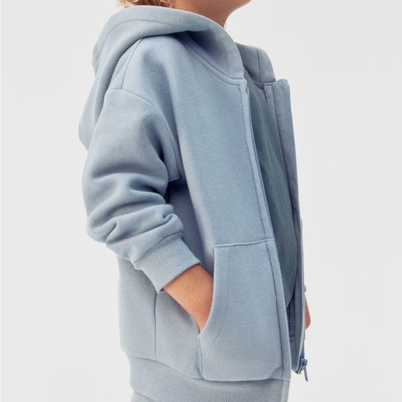 H&M zip up hoodie NWT boys size 4-6 - Picture 2 of 2